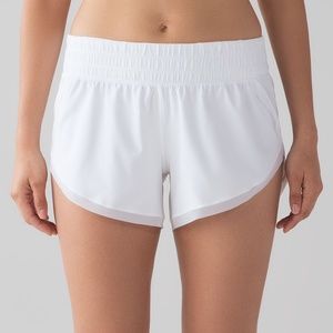Lululemon White Anew Short - 4"